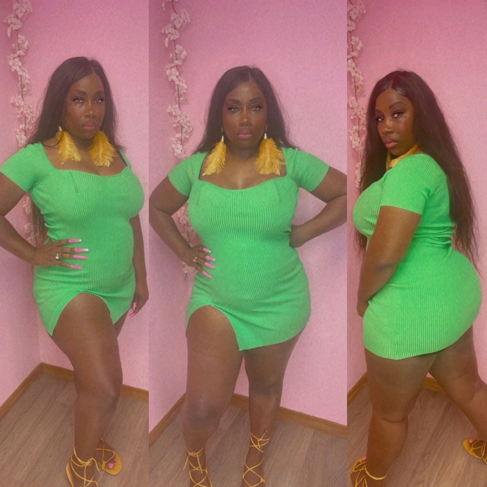 💚 Plus Size Rib Knit Side Slit Mini Dress 💚